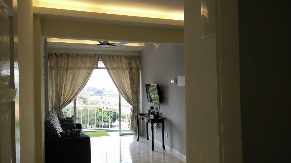 H&A Guest House Malacca Exteriör bild
