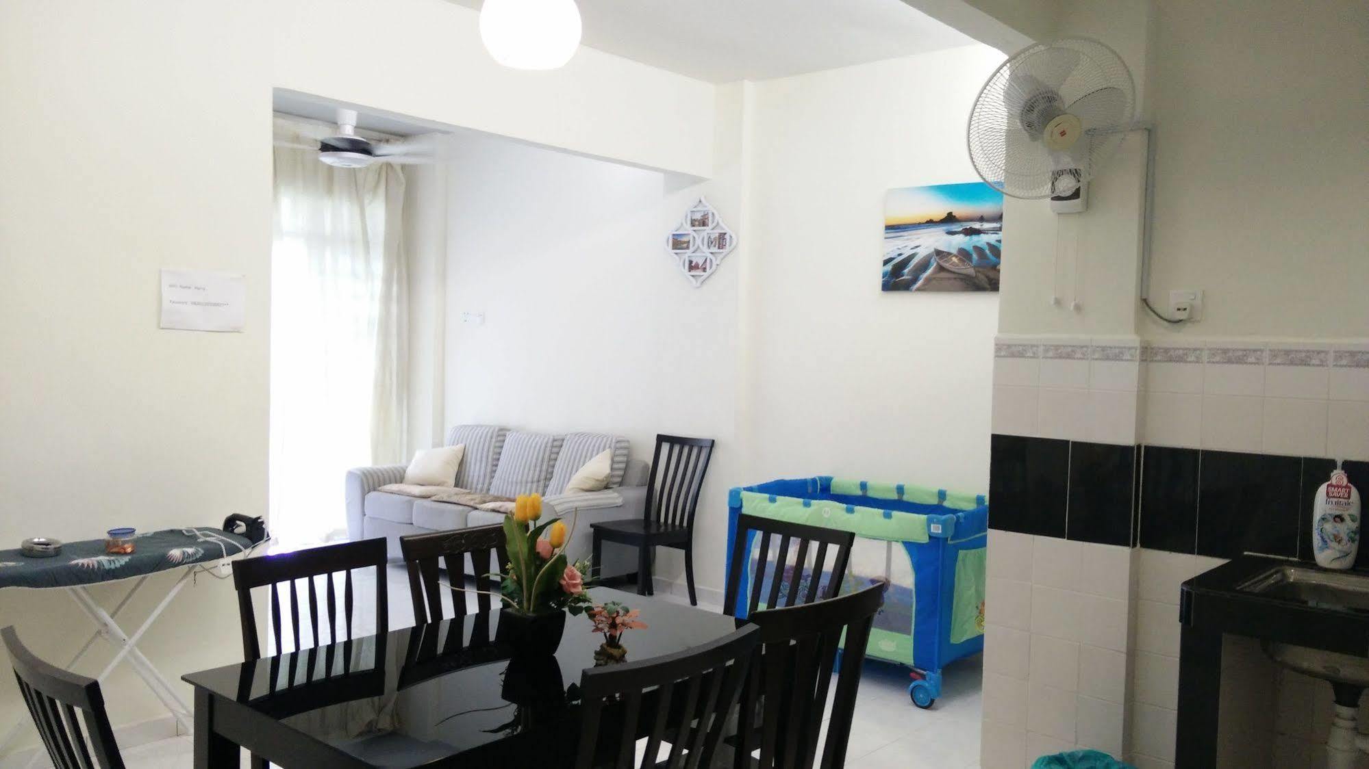 H&A Guest House Malacca Exteriör bild